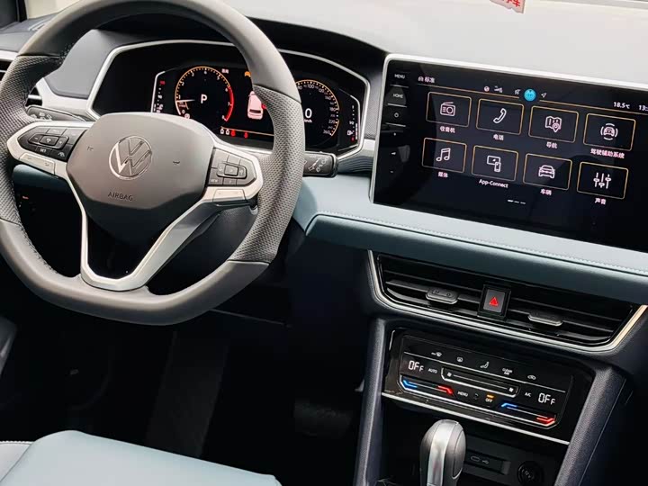 Фото 4 - Volkswagen Tharu