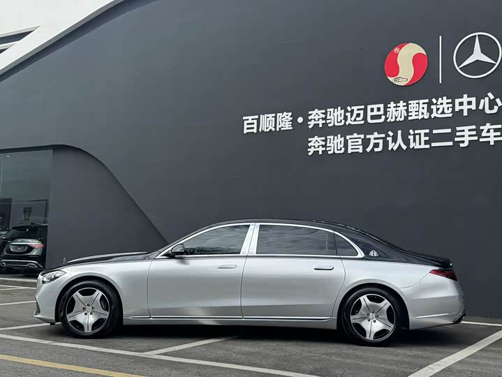 Фото 17 - Mercedes-Benz Maybach S-Class