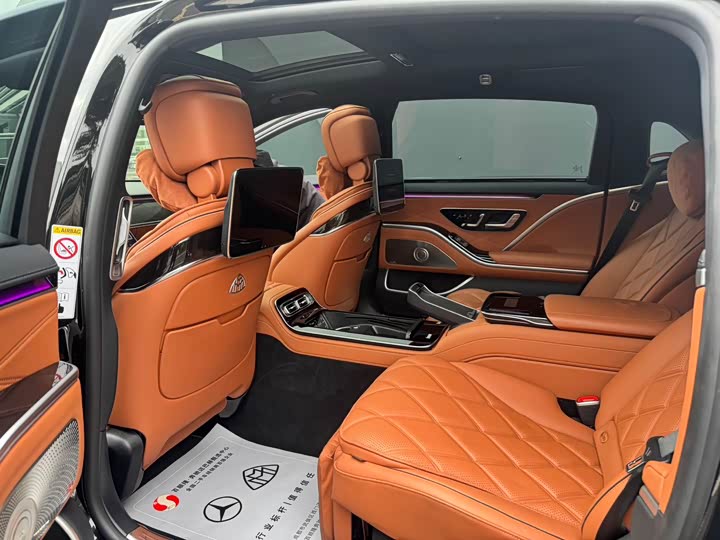 Фото 9 - Mercedes-Benz Maybach S-Class