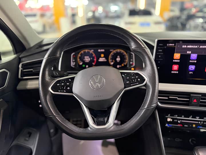 Фото 7 - Volkswagen Tiguan L Pro