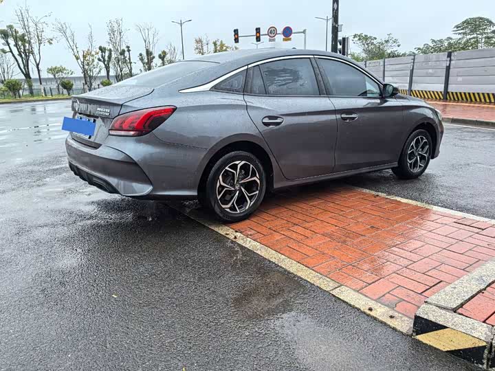 Фото 4 - MG Motor 5