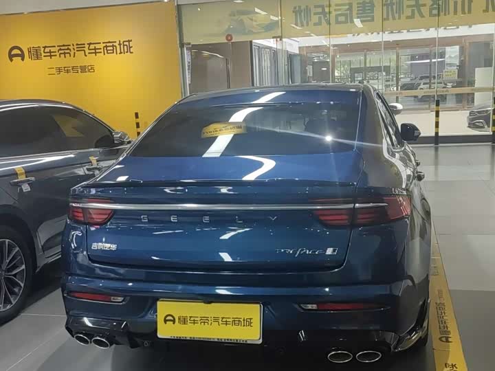 Фото 3 - Geely Preface