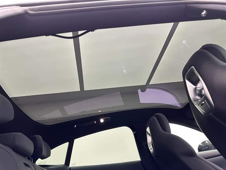 Фото 23 - Xiaomi YU7