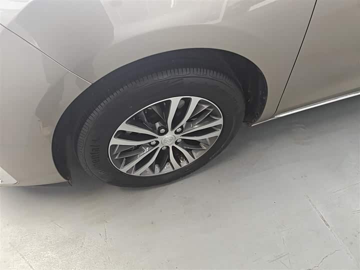 Фото 23 - Buick GL8 ES