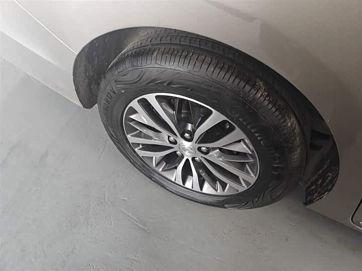 Фото 26 - Buick GL8 ES