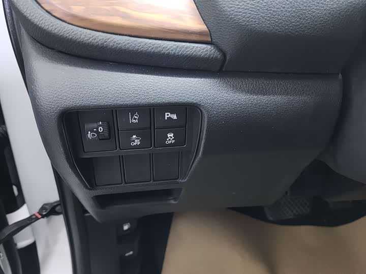 Фото 11 - Honda CR-V