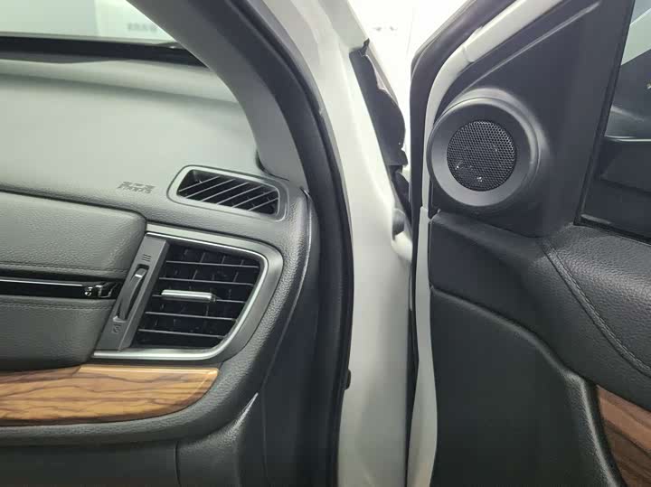 Фото 5 - Honda CR-V