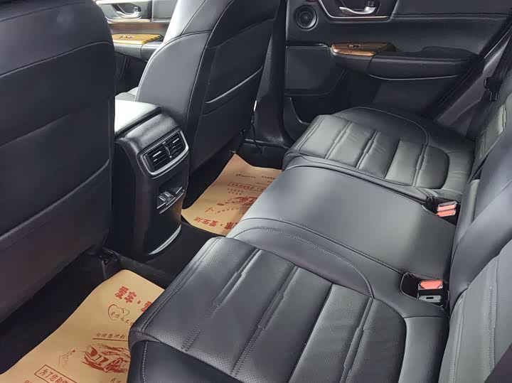 Фото 9 - Honda CR-V