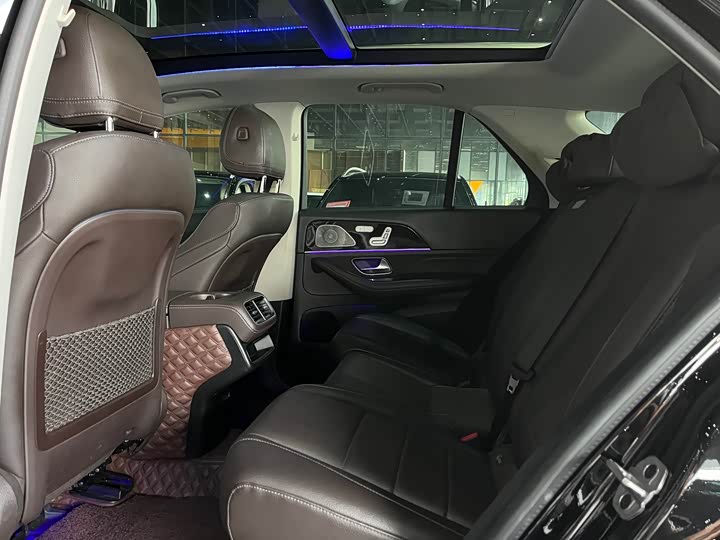 Фото 10 - Mercedes-Benz GLE-Class