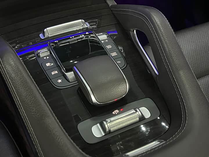 Фото 16 - Mercedes-Benz GLE-Class