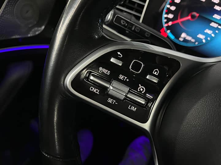 Фото 19 - Mercedes-Benz GLE-Class