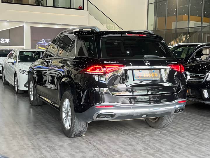 Фото 4 - Mercedes-Benz GLE-Class