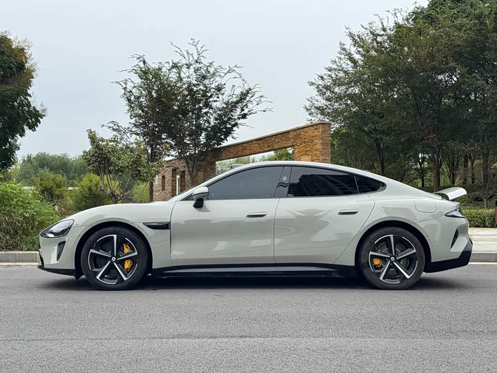 Фото 4 - Xiaomi SU7