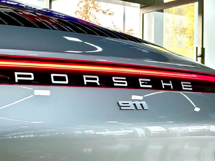 Фото 11 - Porsche 911