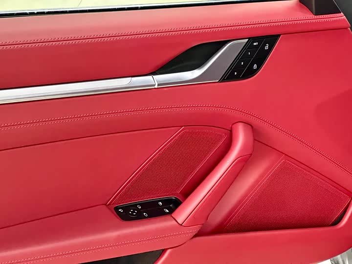 Фото 18 - Porsche 911