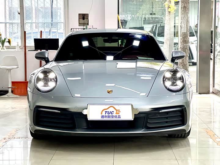 Фото 2 - Porsche 911