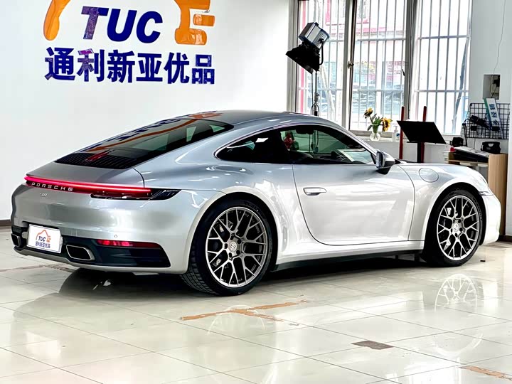 Фото 7 - Porsche 911