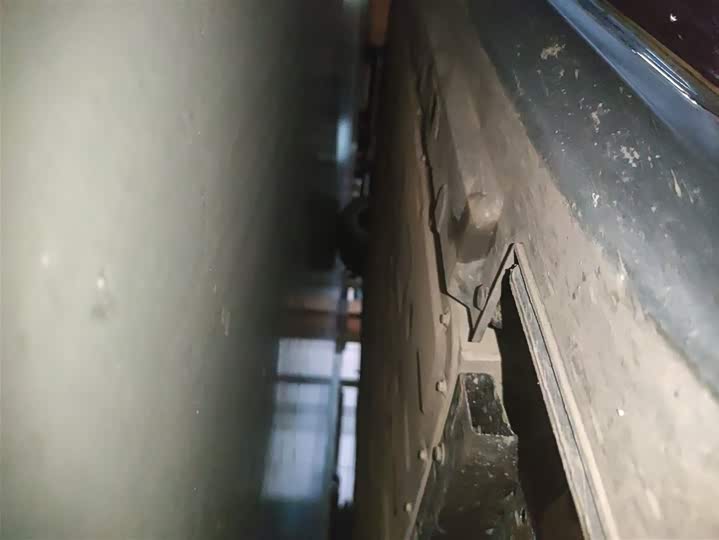 Фото 19 - Hongqi E-QM5