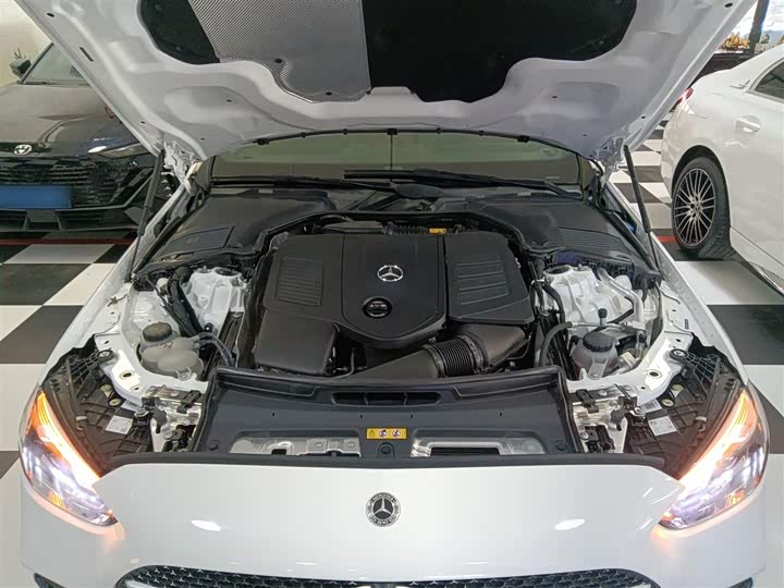 Фото 20 - Mercedes-Benz C-Class