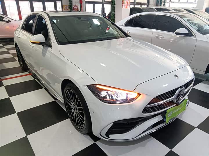 Фото 4 - Mercedes-Benz C-Class