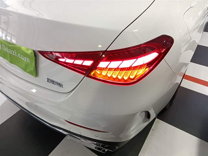 Фото 8 - Mercedes-Benz C-Class