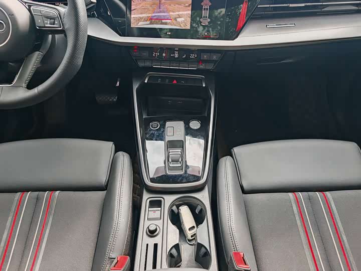 Фото 15 - Audi A3