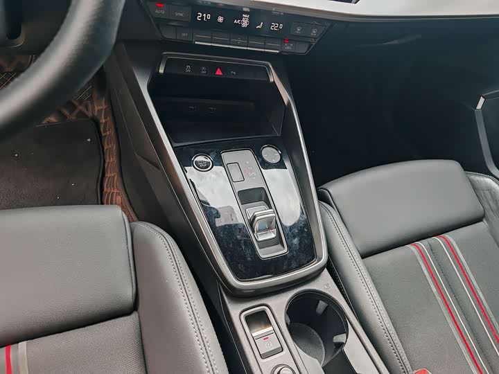 Фото 26 - Audi A3