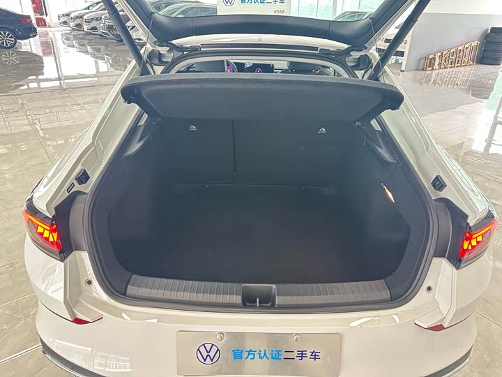 Фото 8 - Volkswagen Lamando L