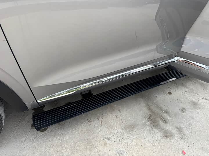 Фото 11 - Geely Monjaro