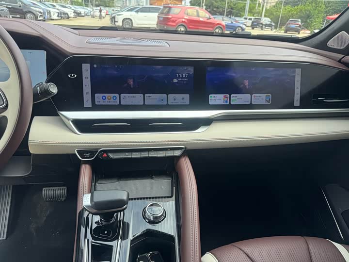 Фото 8 - Geely Monjaro