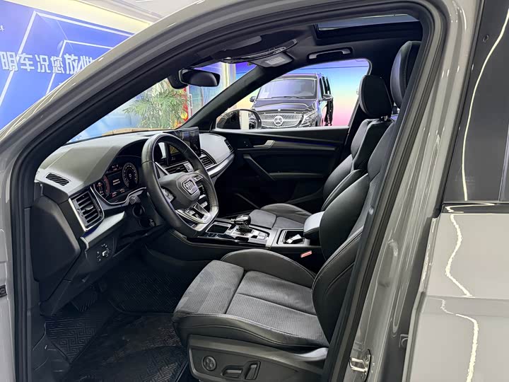 Фото 4 - Audi Q5L Sportback