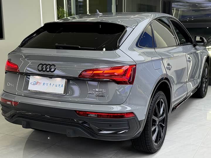 Фото 8 - Audi Q5L Sportback