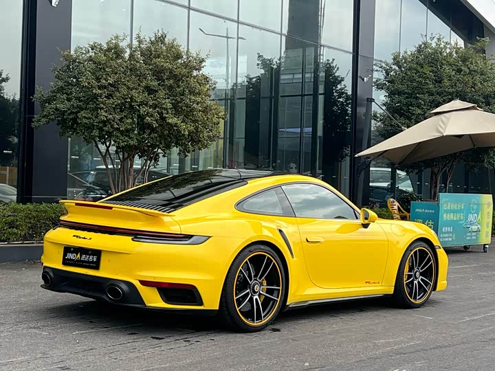 Фото 10 - Porsche 911