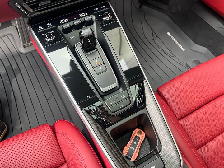 Фото 8 - Porsche 911