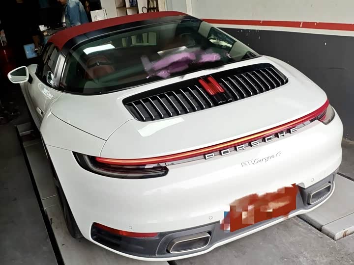 Фото 3 - Porsche 911