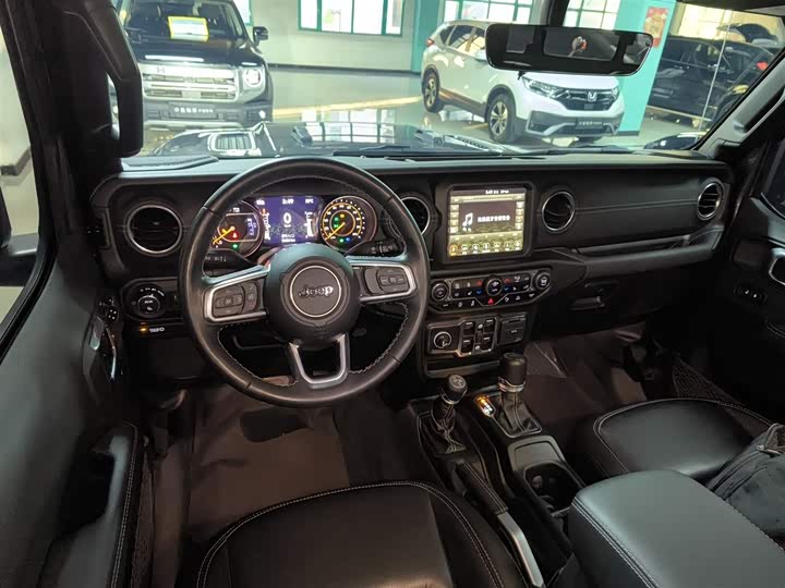 Фото 10 - Jeep Gladiator