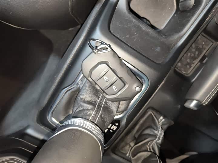 Фото 9 - Jeep Gladiator