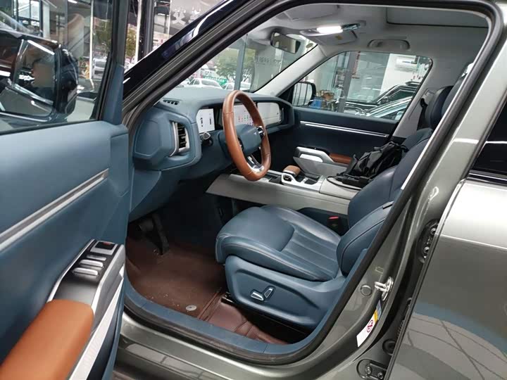 Фото 16 - Changan Deepal G318