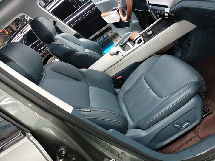 Фото 25 - Changan Deepal G318