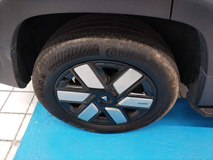 Фото 26 - Changan Deepal G318