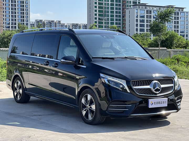 Фото 3 - Mercedes-Benz V-Class