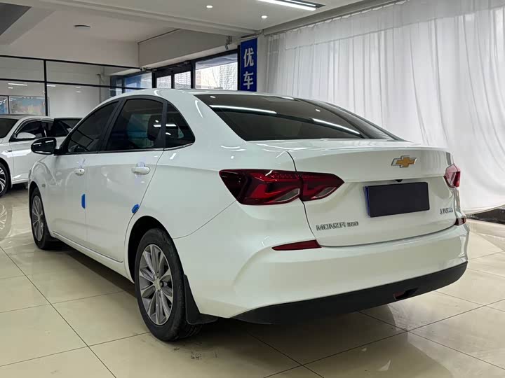 Фото 4 - Chevrolet Monza