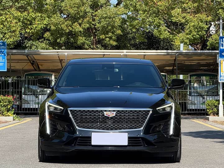 Фото 2 - Cadillac CT6