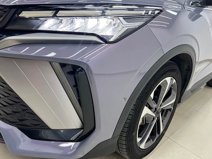 Фото 4 - Geely Coolray