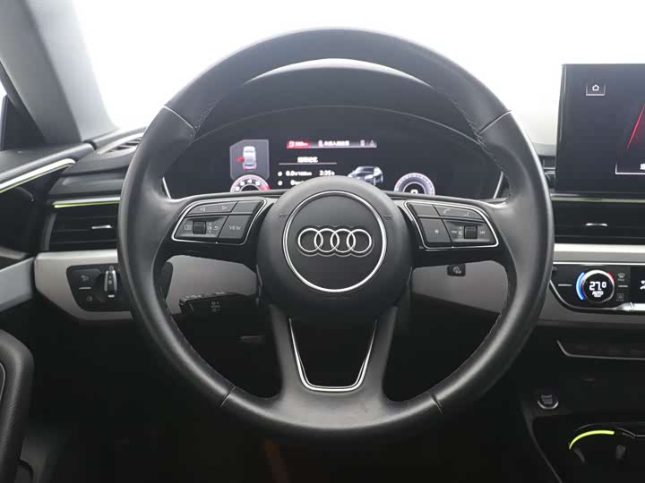 Фото 10 - Audi A5