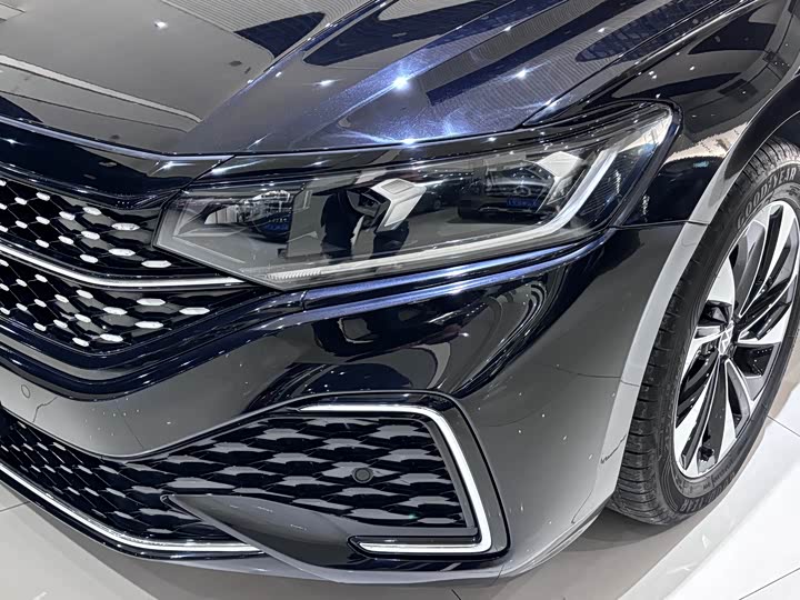 Фото 3 - Volkswagen Passat