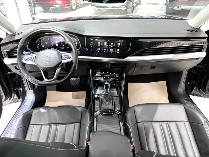 Фото 4 - Volkswagen Passat