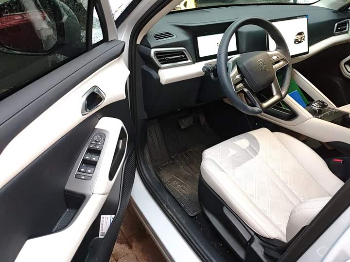 Фото 14 - BYD Yuan Up