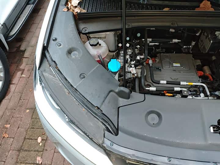 Фото 21 - BYD Yuan Up