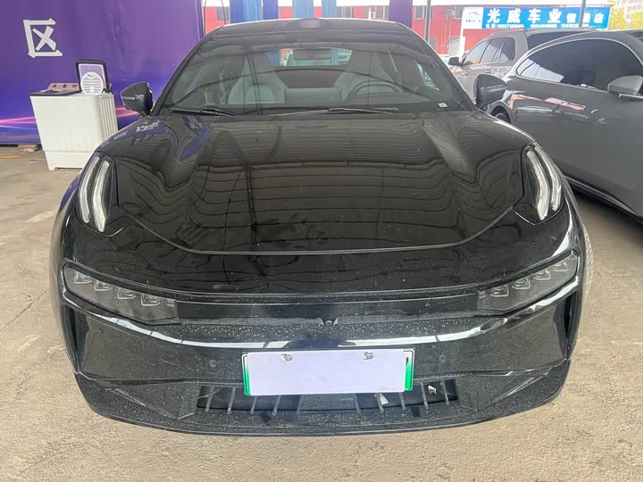 Фото 2 - Zeekr 001